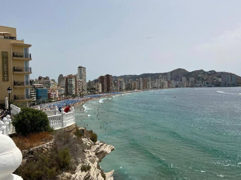 Apartamento Centrico Y En Primera Linea De Playa Apartment Benidorm Luaran gambar